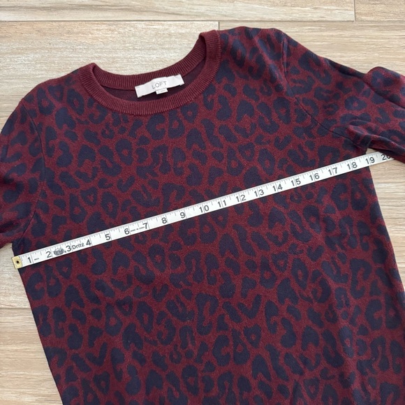 LOFT Sweater - Picture 12 of 15